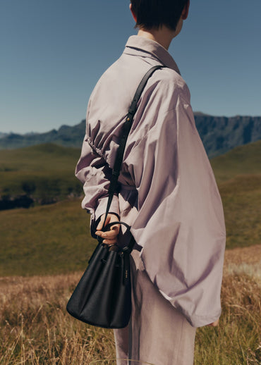 Numéro Huit Mini – Noir Texturé