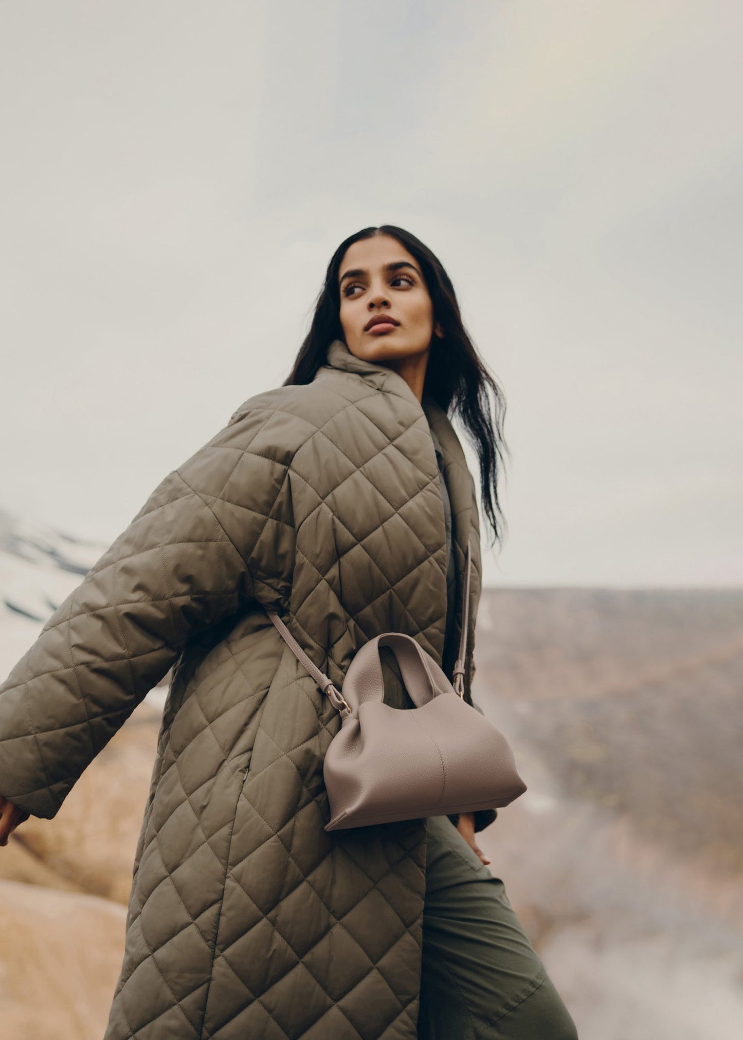 Numéro Neuf Mini – Taupe Texturé