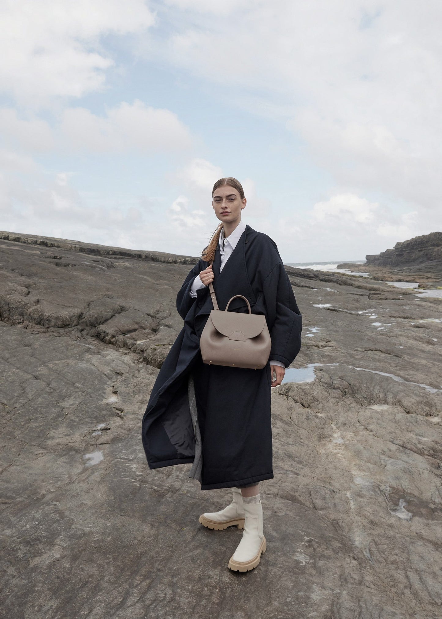 Numéro Un – Gris texturé