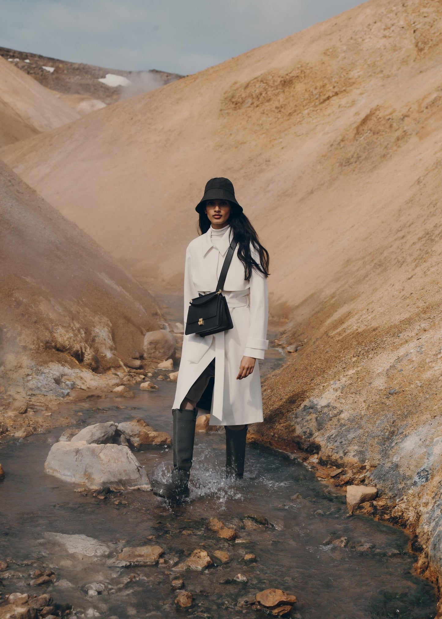 Numéro Sept – Noir texturé