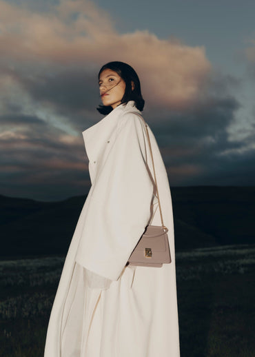 Numéro Sept Mini – Taupe Texturé