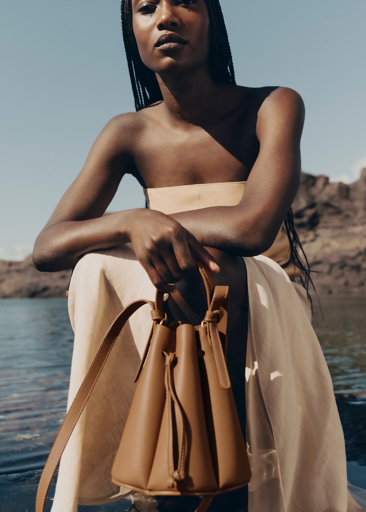 Numéro Huit Mini – Camel Texturé