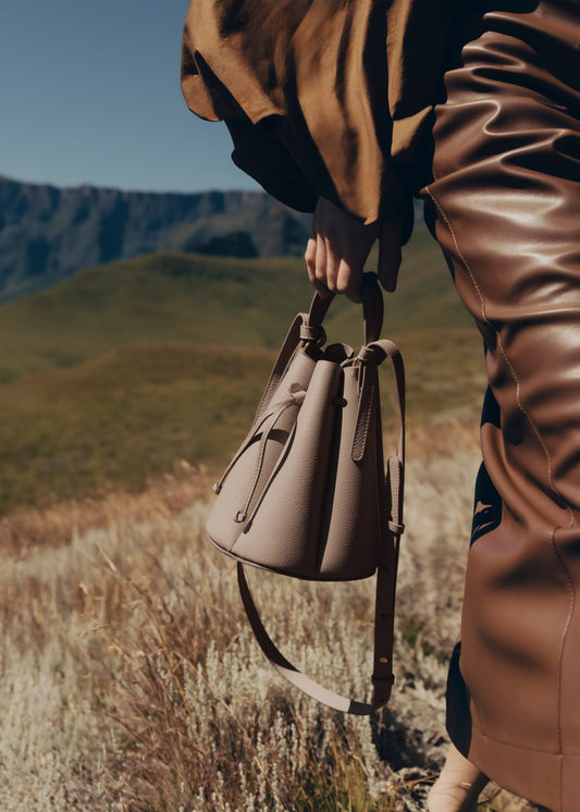 Numéro Huit Mini – Taupe Texturé