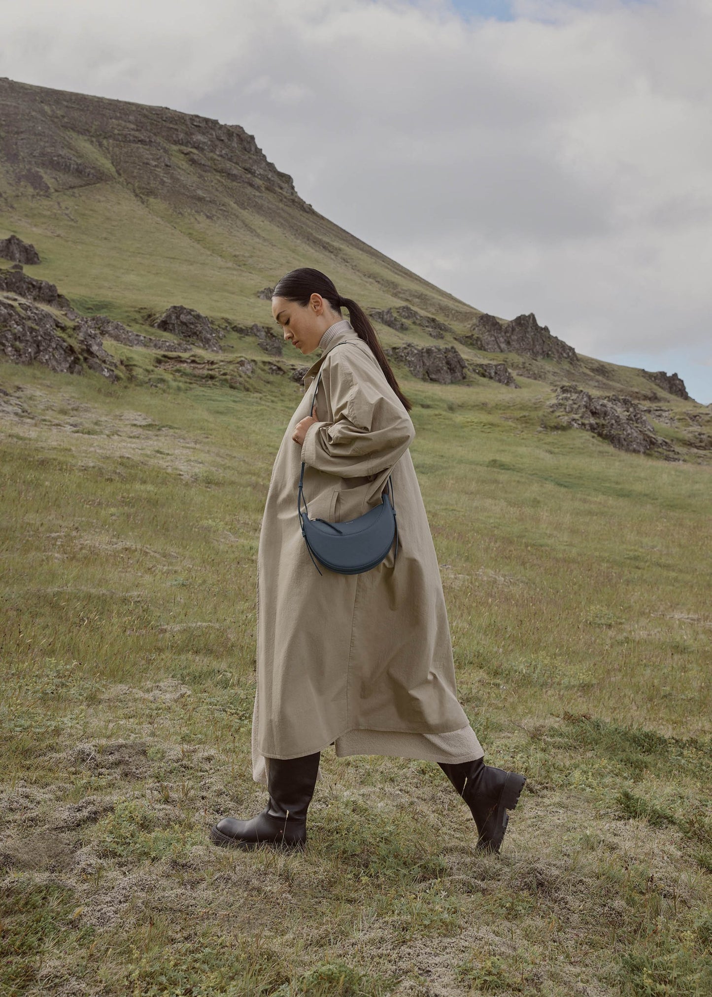 Numéro Dix – Bleu Nuit Texturé