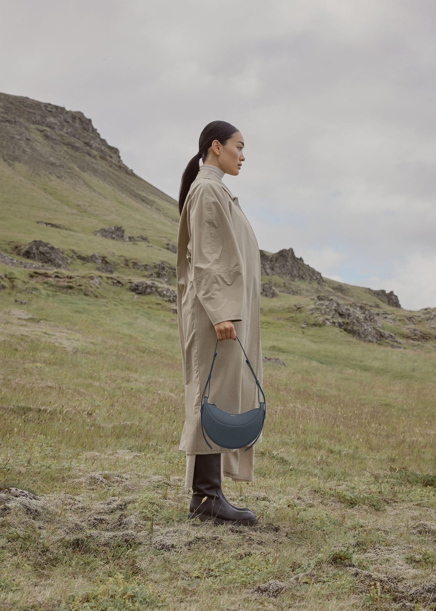 Numéro Dix – Bleu Nuit Texturé