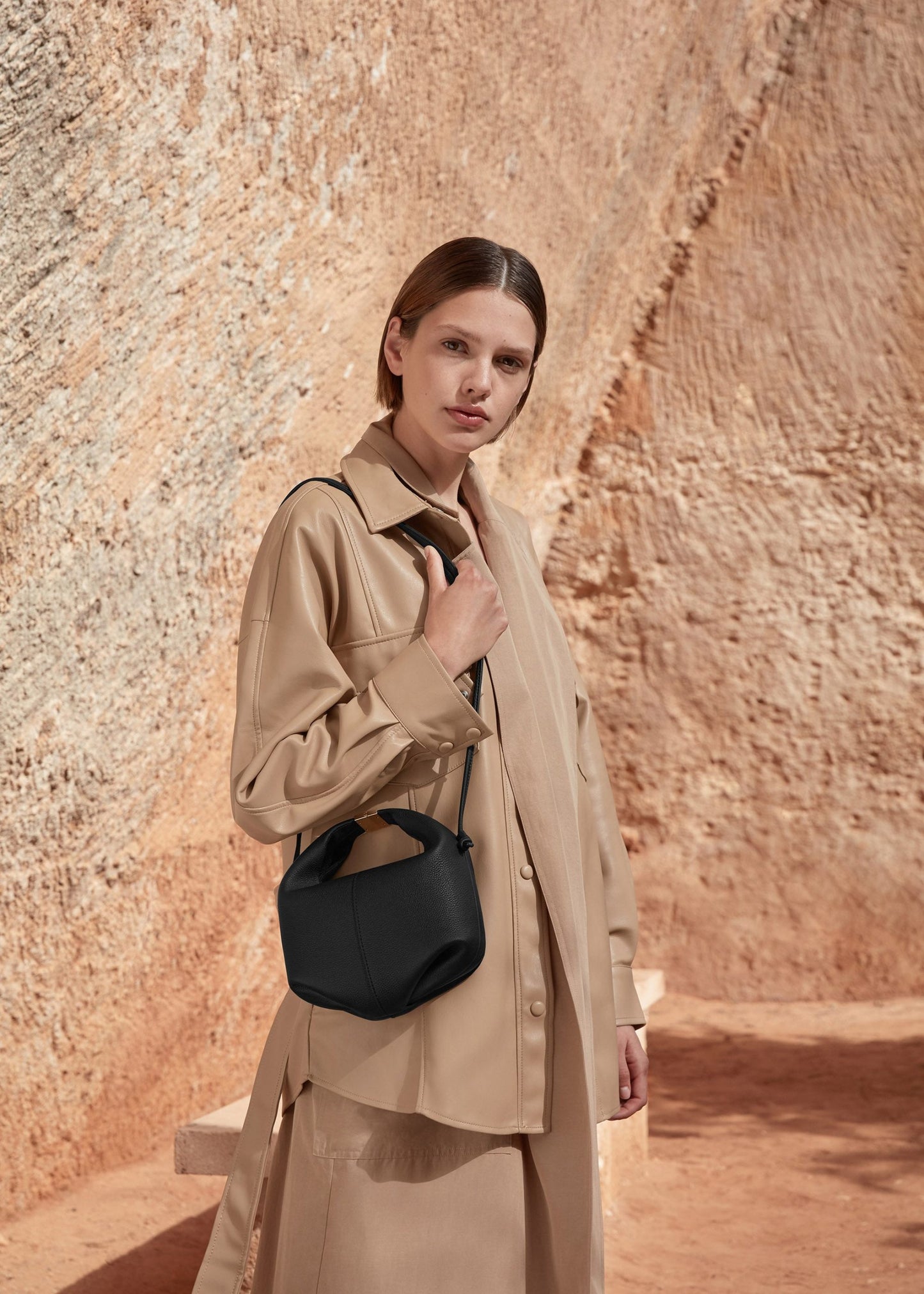 Béri – Noir texturé