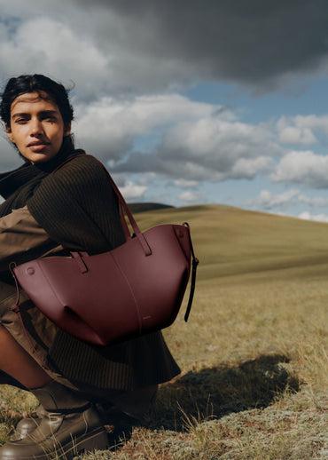 Cyme Mini – Cerise noire texturée